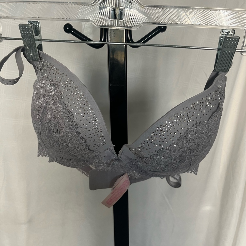Victoria’s secret bra